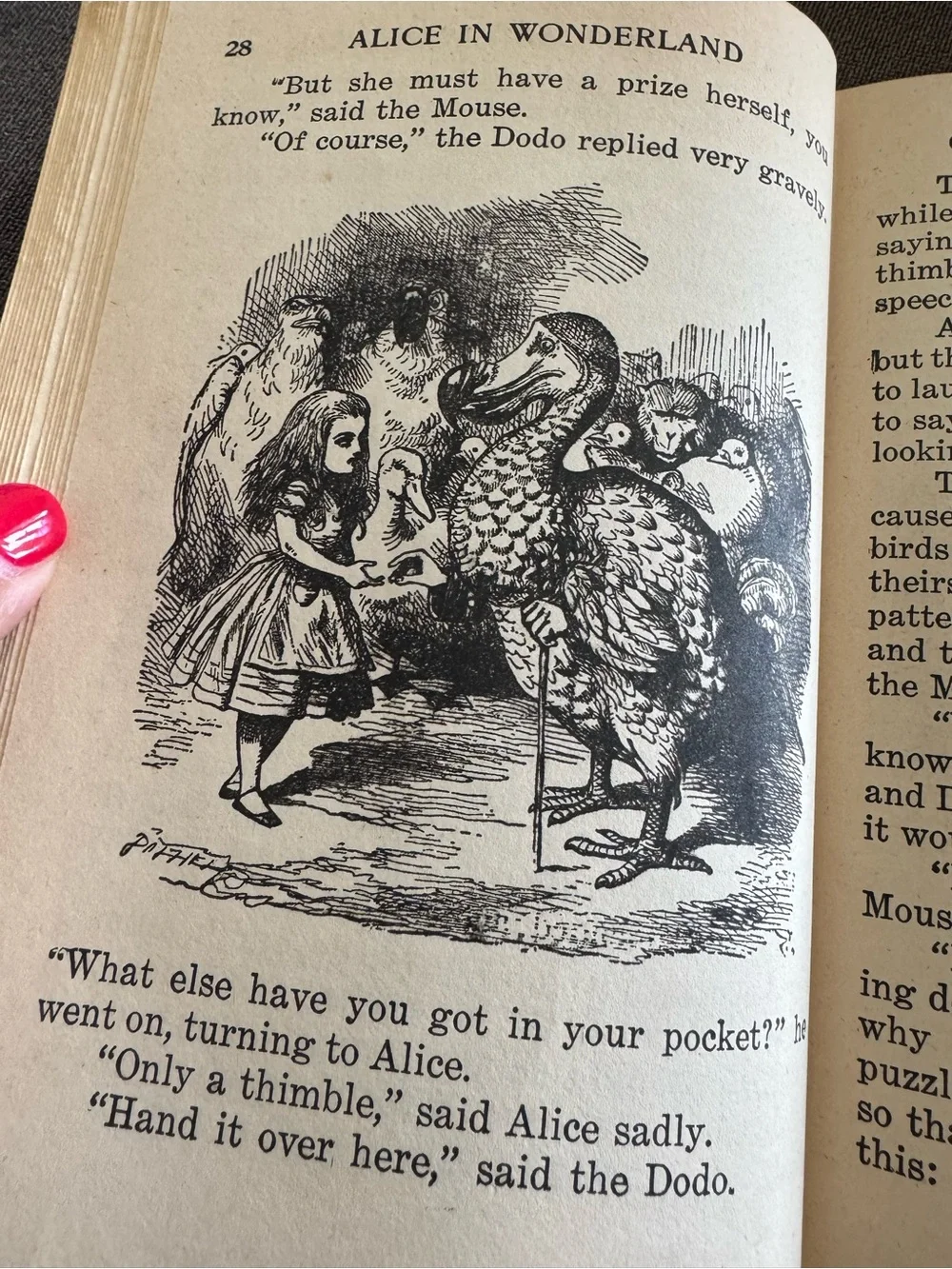 Alice's Adventures in Wonderland and Through the Looking-Glass - Classic Book